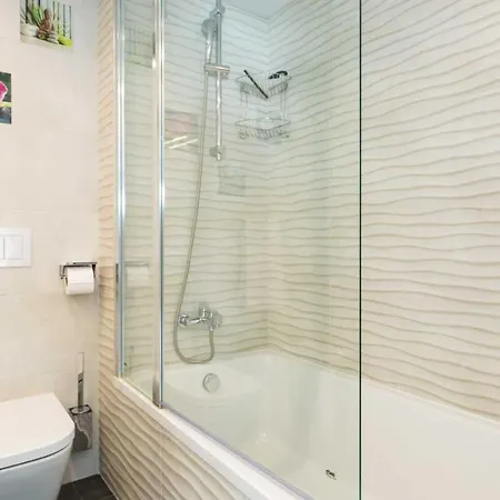 Higueronrentals La Orilla Apartment